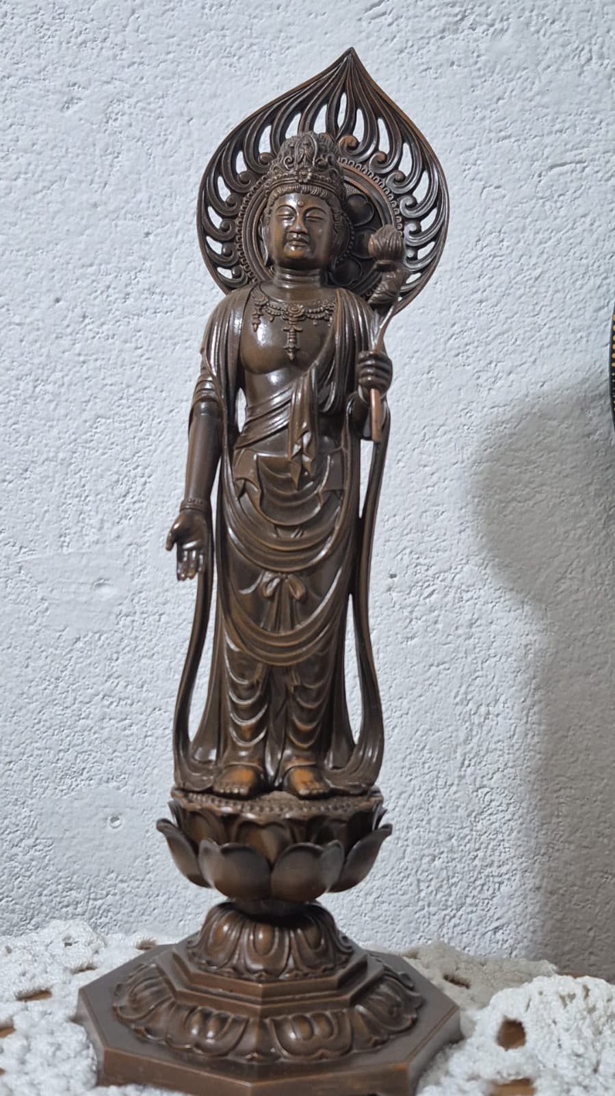 A imagem original de Kanzeon Bosatsu recebida na fundação do Templo
